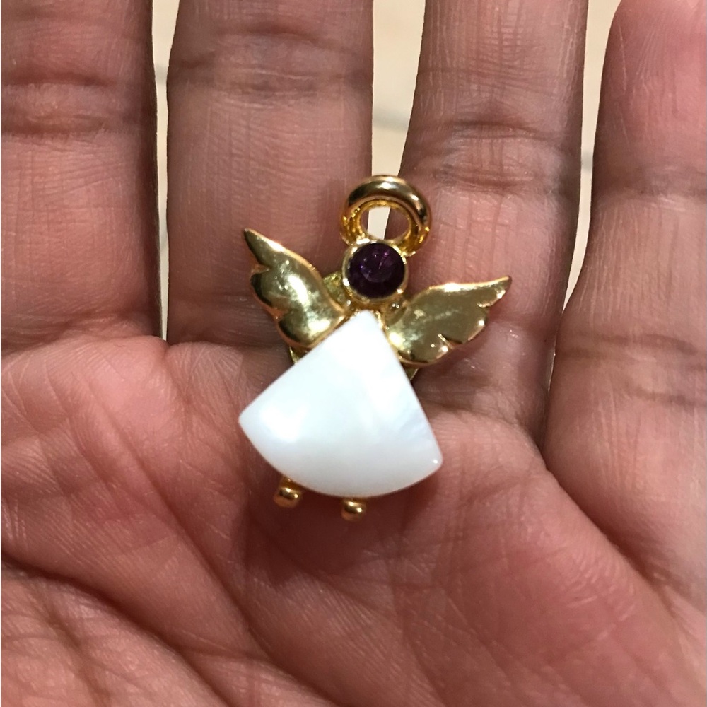 Purple Rhinestone And White Shell Angel Gold Tone Brooch Pin - Picture 4 of 4